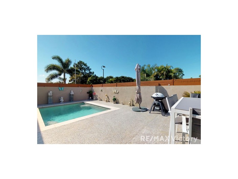 3 Bondi Court, Sandstone Point QLD 4511