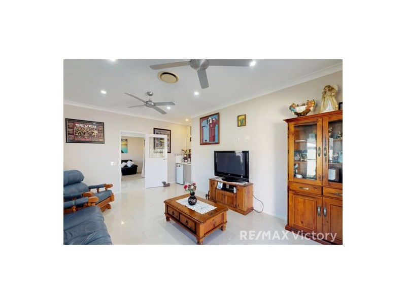 3 Bondi Court, Sandstone Point QLD 4511