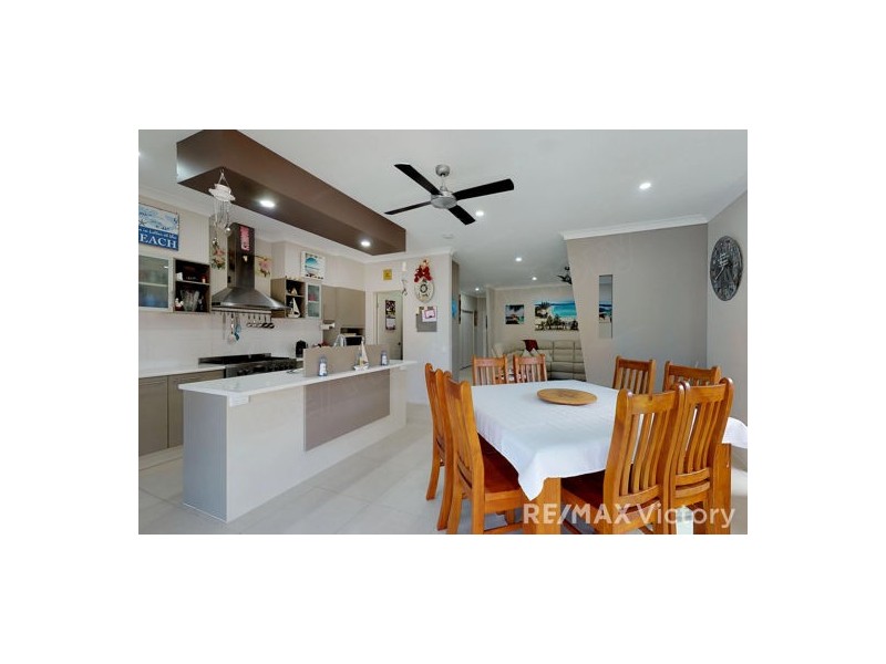 3 Bondi Court, Sandstone Point QLD 4511
