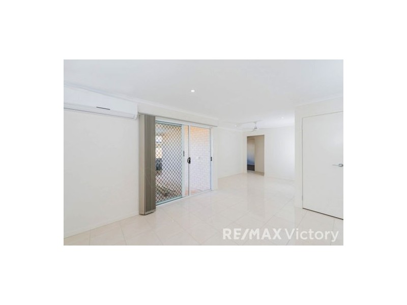 1 & 2 16 Champion Crescent, Griffin QLD 4503