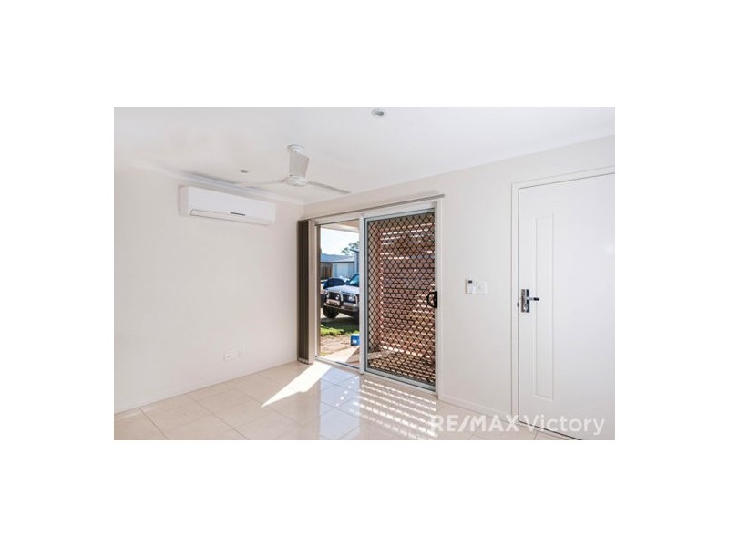 1 & 2 16 Champion Crescent, Griffin QLD 4503