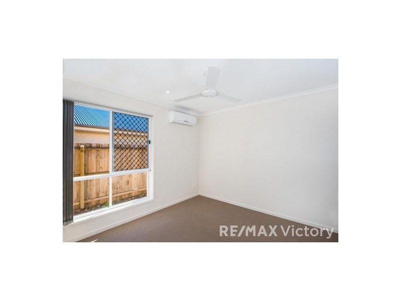 1 & 2 16 Champion Crescent, Griffin QLD 4503