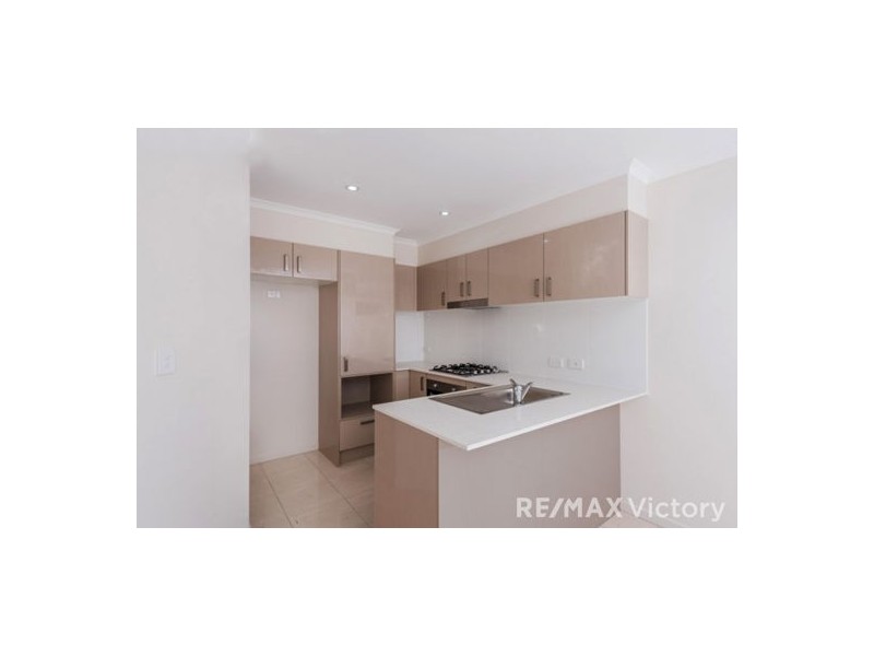 1 & 2 16 Champion Crescent, Griffin QLD 4503