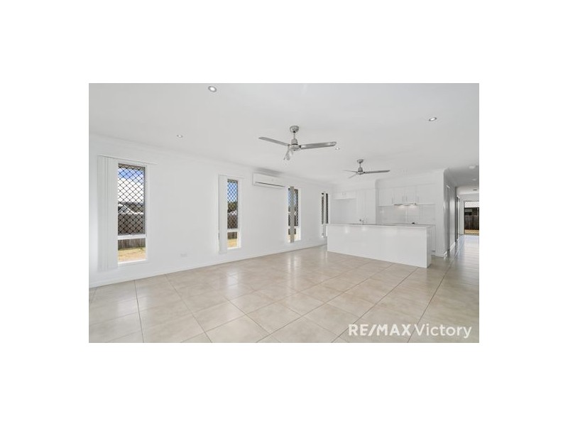 6 Mildura Court, Burpengary QLD 4505