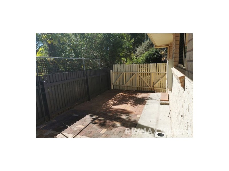 2/24 First Avenue, Beachmere QLD 4510