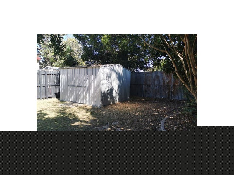 2/24 First Avenue, Beachmere QLD 4510