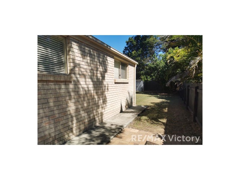 2/24 First Avenue, Beachmere QLD 4510