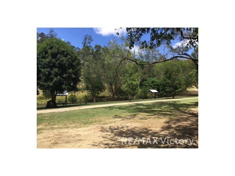 229 Cedarvale Rd, Sandy Creek QLD 4515