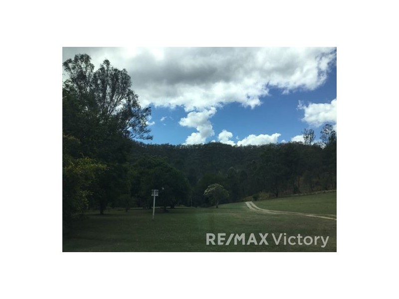 229 Cedarvale Rd, Sandy Creek QLD 4515