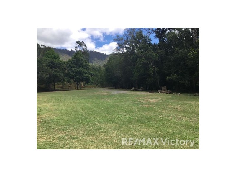 229 Cedarvale Rd, Sandy Creek QLD 4515