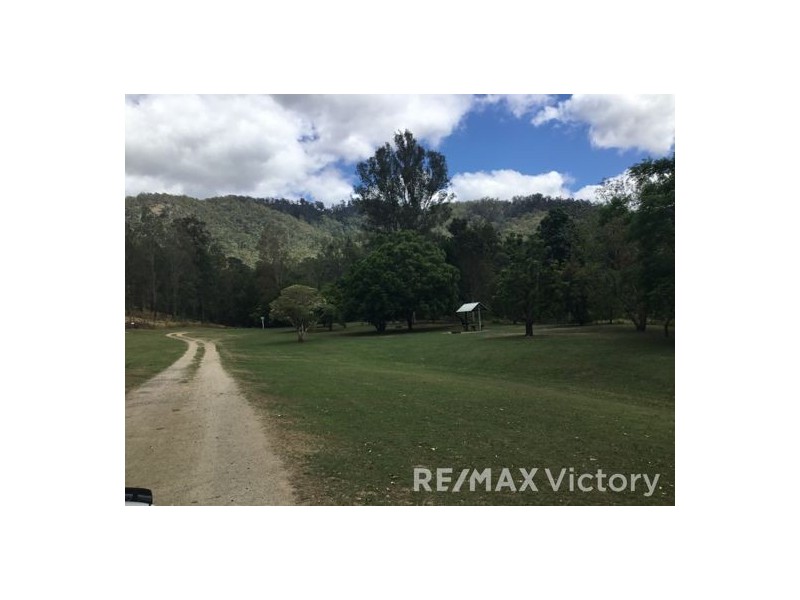 229 Cedarvale Rd, Sandy Creek QLD 4515