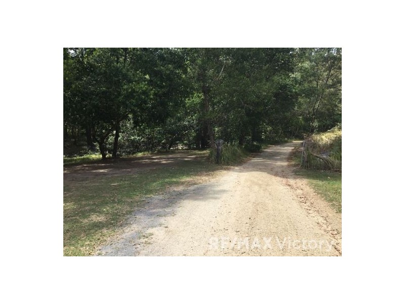 229 Cedarvale Rd, Sandy Creek QLD 4515