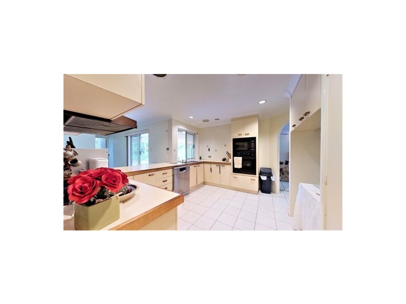 12 Flinders Street, Bongaree QLD 4507