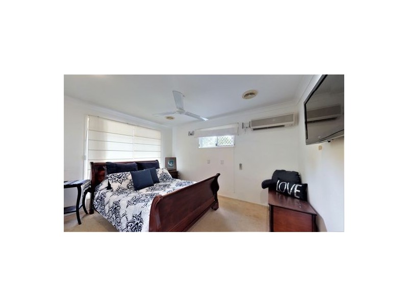 12 Flinders Street, Bongaree QLD 4507