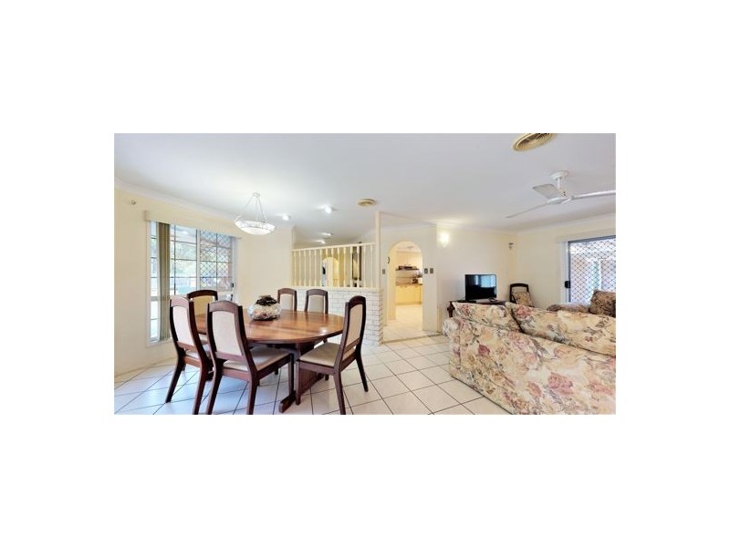 12 Flinders Street, Bongaree QLD 4507