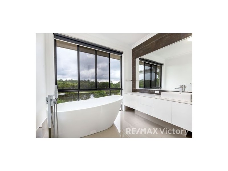 125 Mountaintrack Drive, Wamuran QLD 4512