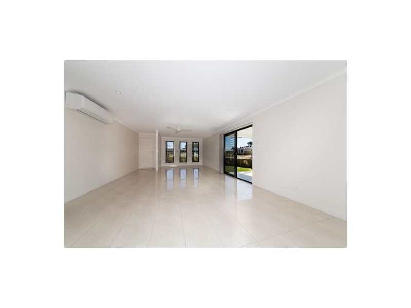 1/42 Bangalow Street, Morayfield QLD 4506