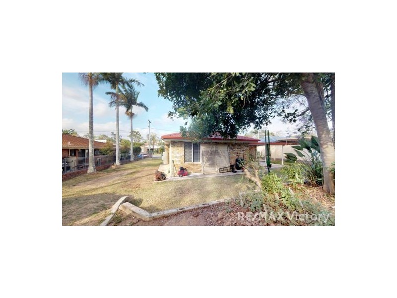 17 Oleron Terrace, Petrie QLD 4502