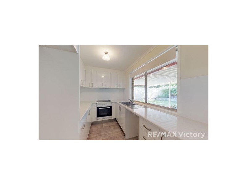 17 Oleron Terrace, Petrie QLD 4502