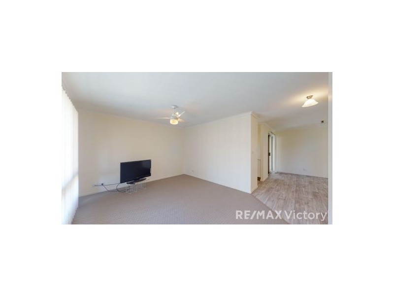 17 Oleron Terrace, Petrie QLD 4502