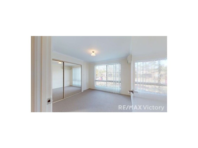 17 Oleron Terrace, Petrie QLD 4502