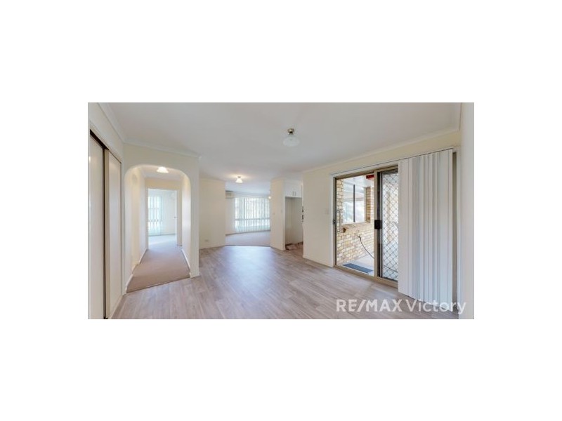 17 Oleron Terrace, Petrie QLD 4502