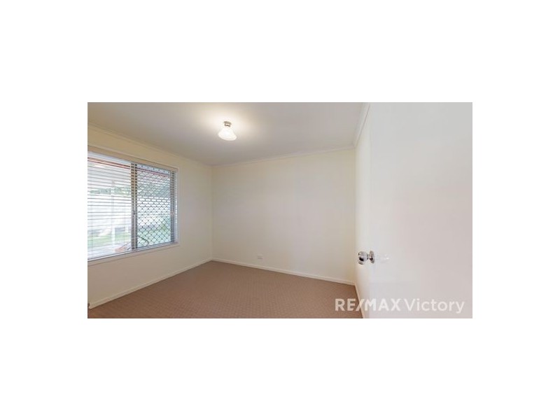 17 Oleron Terrace, Petrie QLD 4502