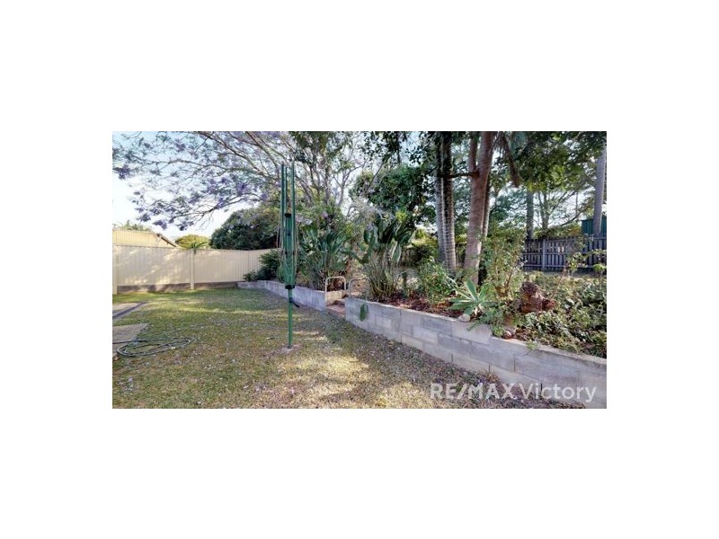 17 Oleron Terrace, Petrie QLD 4502