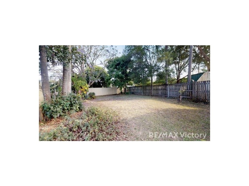 17 Oleron Terrace, Petrie QLD 4502