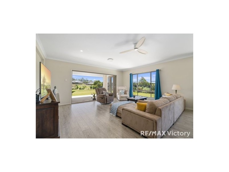 137 Mountaintrack Drive, Wamuran QLD 4512