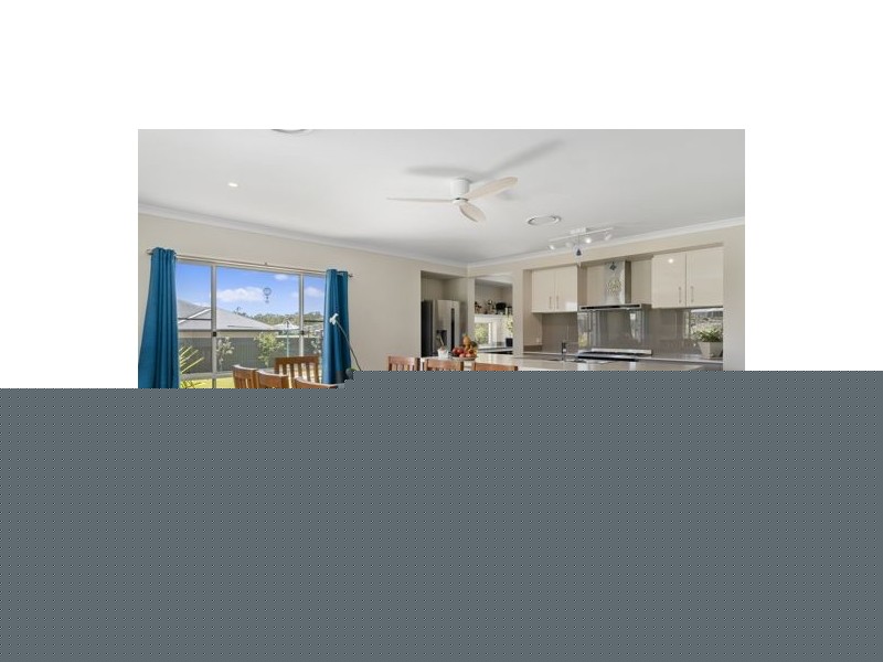 137 Mountaintrack Drive, Wamuran QLD 4512