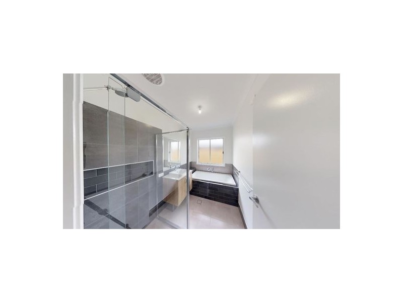 51 Rupert Cres, Morayfield QLD 4506