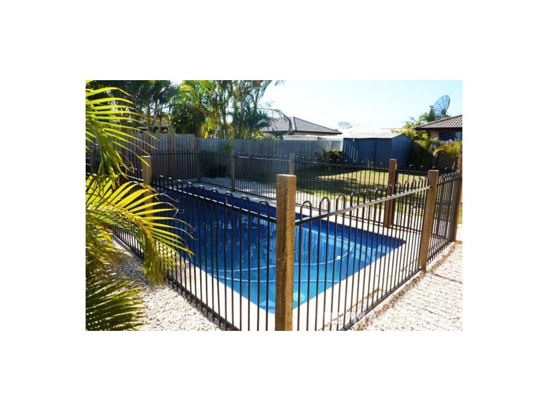 3 Dundas Close, Caboolture QLD 4510