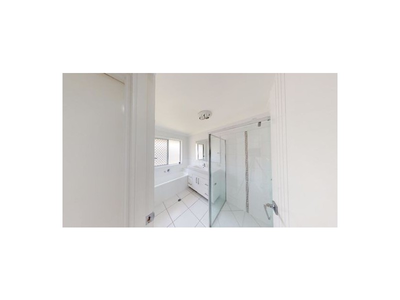 9 Newmarket Drive, Morayfield QLD 4506