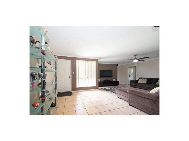 18 Murraya Dr, Morayfield QLD 4506