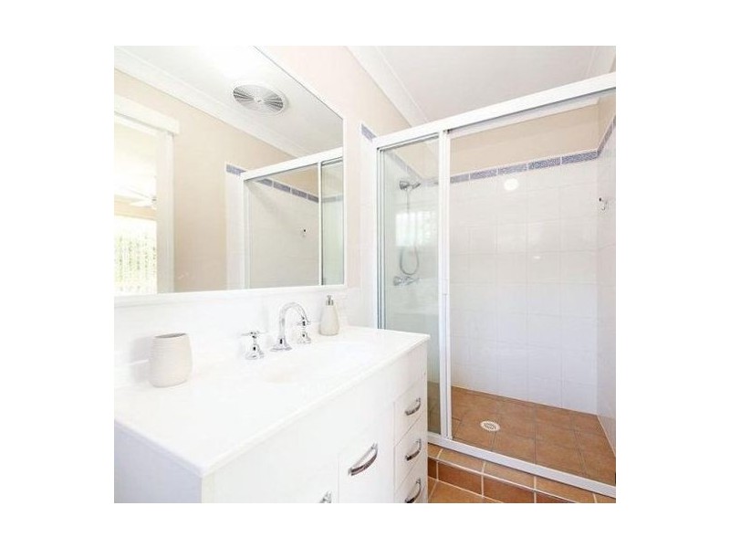 18 Murraya Dr, Morayfield QLD 4506