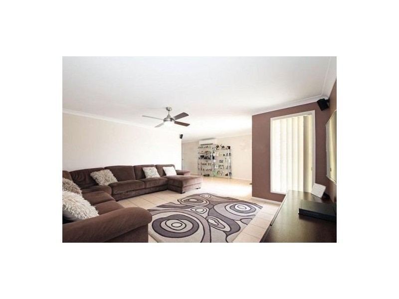 18 Murraya Dr, Morayfield QLD 4506