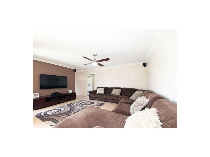 18 Murraya Dr, Morayfield QLD 4506