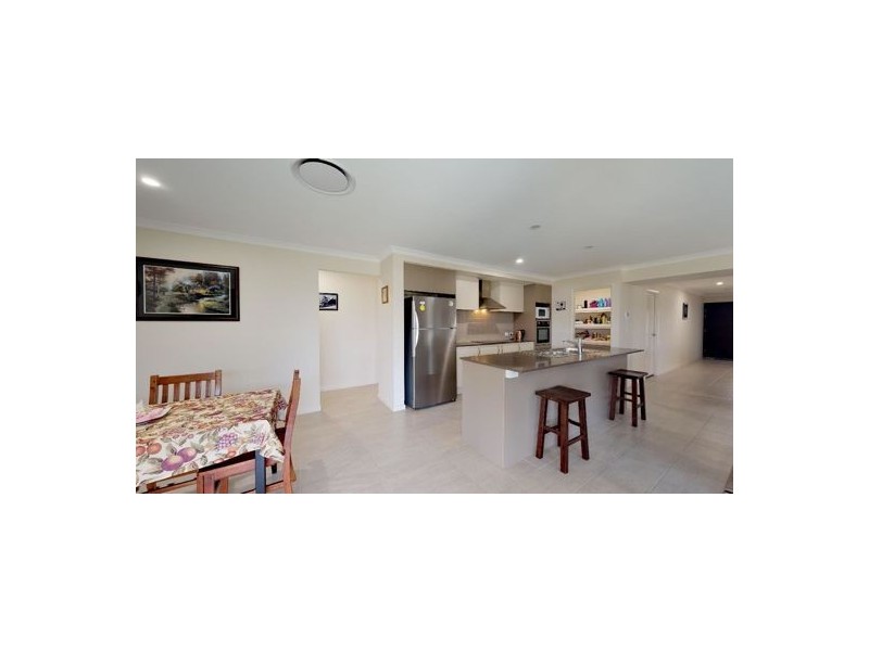 32 Riverlilly Crescent, Caboolture QLD 4510