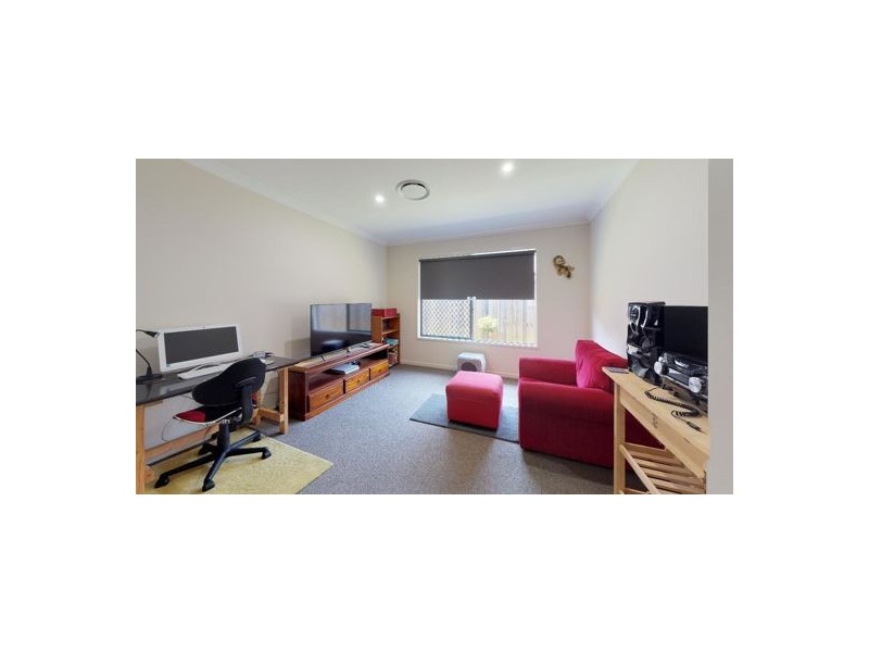 32 Riverlilly Crescent, Caboolture QLD 4510