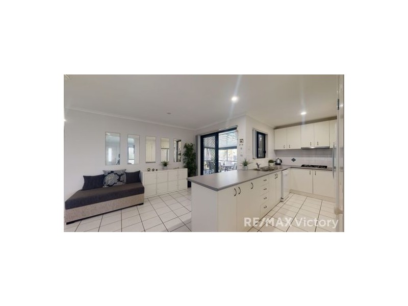 6 Hilltop Ct, Morayfield QLD 4506