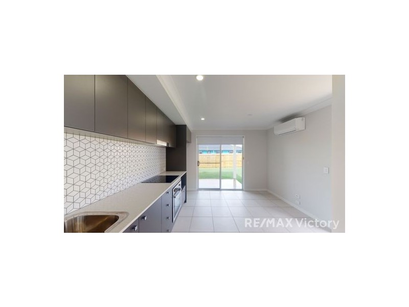 2/36 Paddington Street, Bellmere QLD 4510