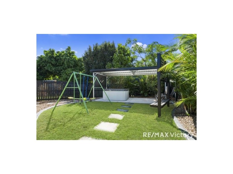 54 Columbia Drive, Beachmere QLD 4510