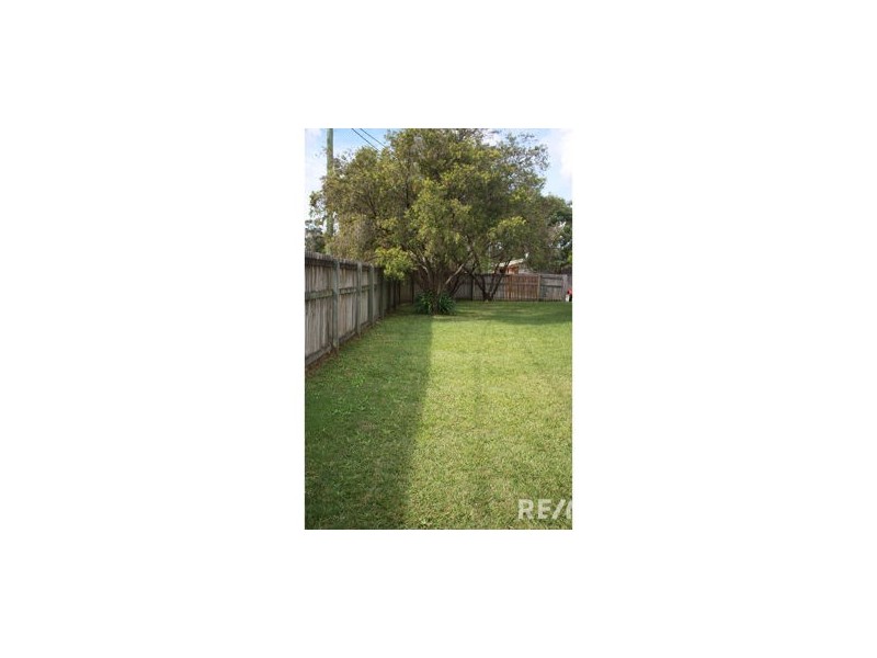 27 Vievers Street, Caboolture QLD 4510