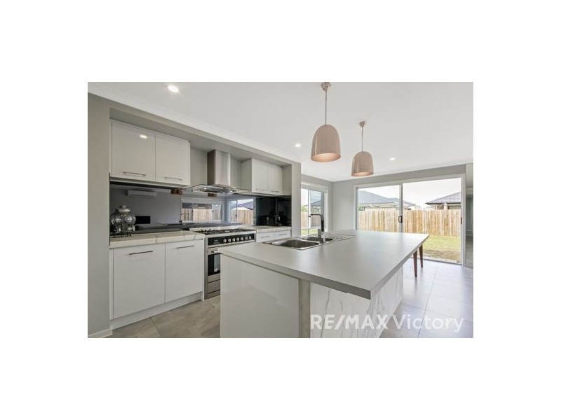 19 Waterbird Cres, Caboolture QLD 4510