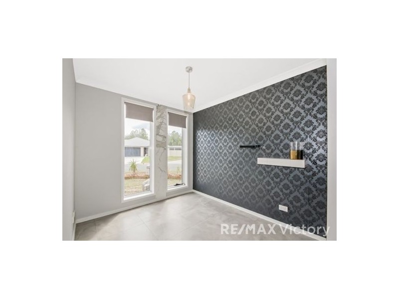 19 Waterbird Cres, Caboolture QLD 4510