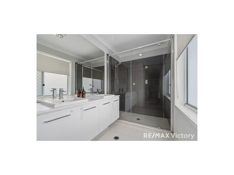 19 Waterbird Cres, Caboolture QLD 4510