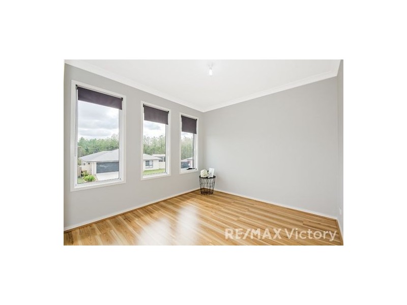 19 Waterbird Cres, Caboolture QLD 4510