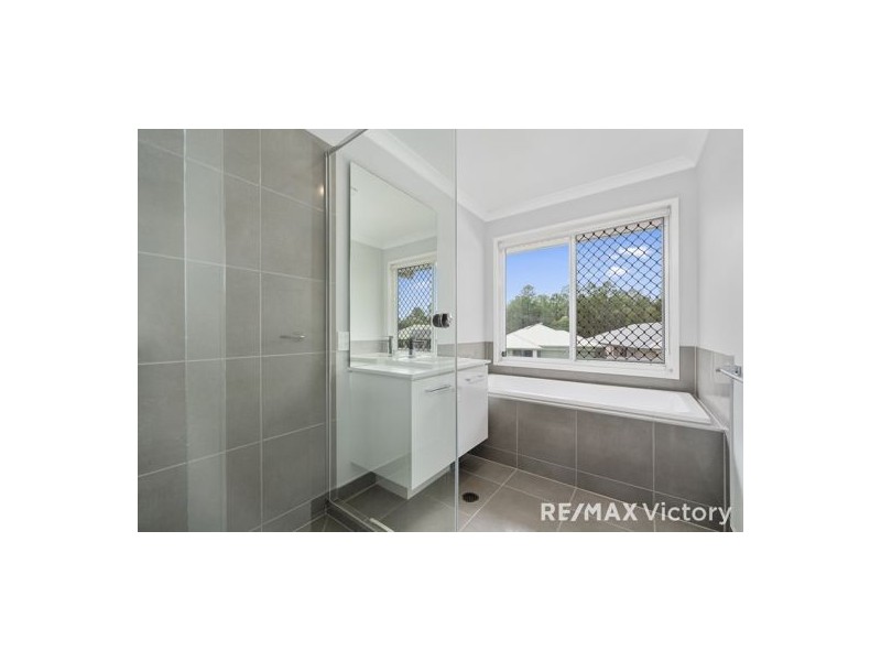 19 Waterbird Cres, Caboolture QLD 4510