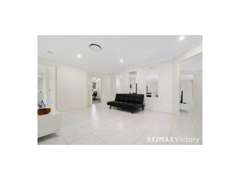 27 Jacques Close, Caboolture QLD 4510